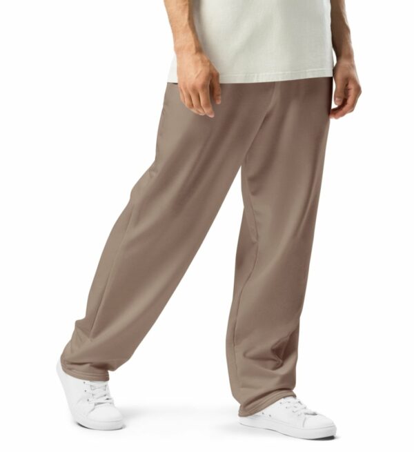 Jogginghose Beige mit weiten Beinen
