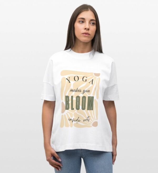 Oversized T Shirt Printed Yoga Weiss mit Retro Motiv für Damen
