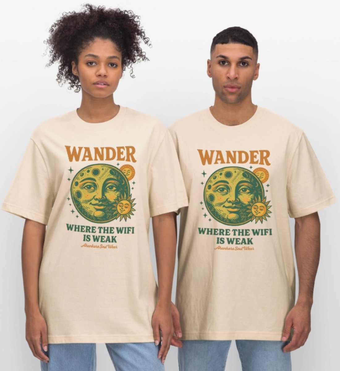 Retro T Shirt mit Wander Print Unisex Creme